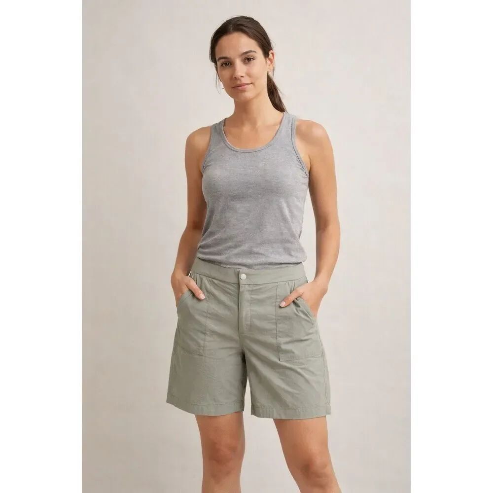 Athleta Women’s Sage Green Hiking Shorts Size 4 Nylon Stretch